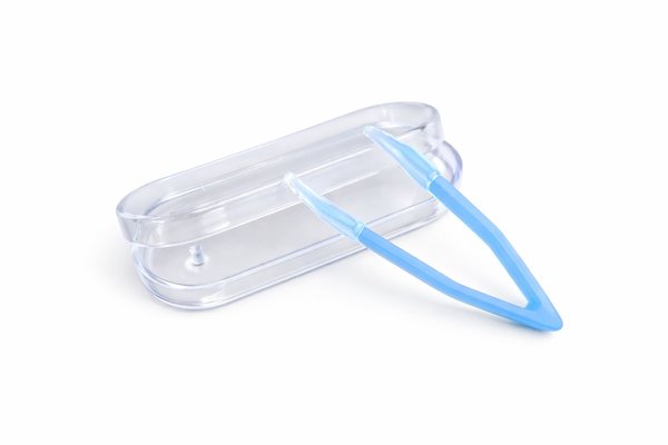 Pinzeta na kontaktné šošovky v puzdre - svetlo modrá