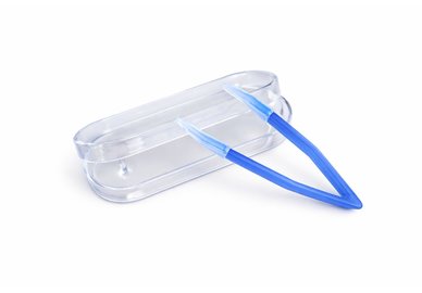 Pinzeta na kontaktné šošovky v puzdre - tmavomodrá