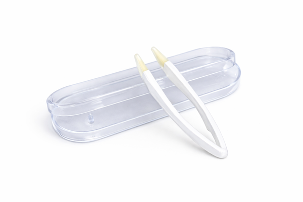 Pinzeta na kontaktné šošovky - biela v puzdre